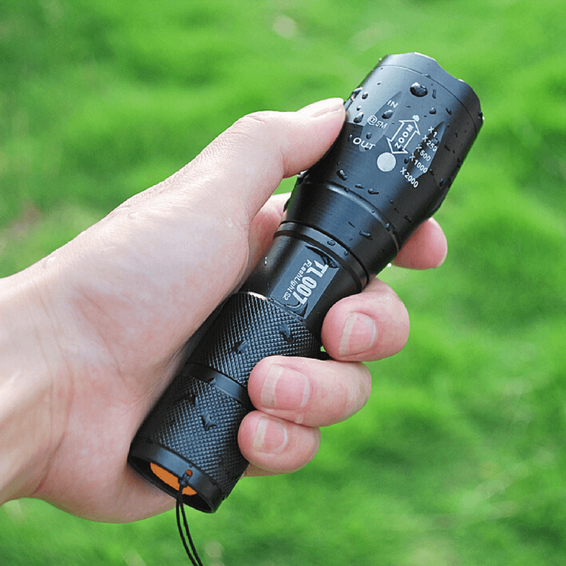 ULTIMATE POWER LED FLASHLIGHT